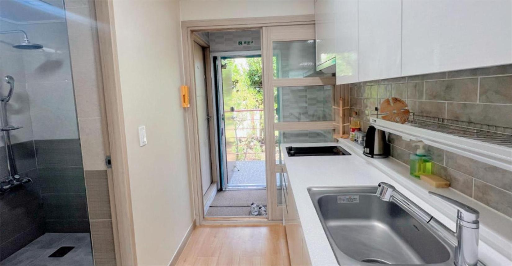 Living In Jeju Island Apartment Exterior photo